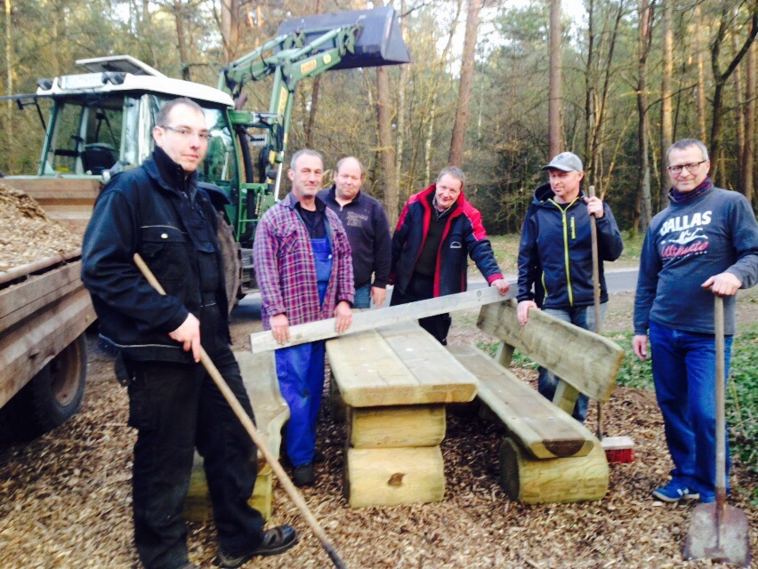 Gruppenfoto Sitzgelegenheit
